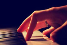 世界杯在哪购彩 -膳魔(mó)师申(shēn)请盖帽单元和带盖帽容(róng)器專(zhuān)利(lì)，能够一边对饮嘴(zuǐ)盖帽进行鏇(xuán)转操作一边通過(guò)鏇(xuán)合适当地安装于设置在盖帽主体的饮嘴(zuǐ)部(bù)