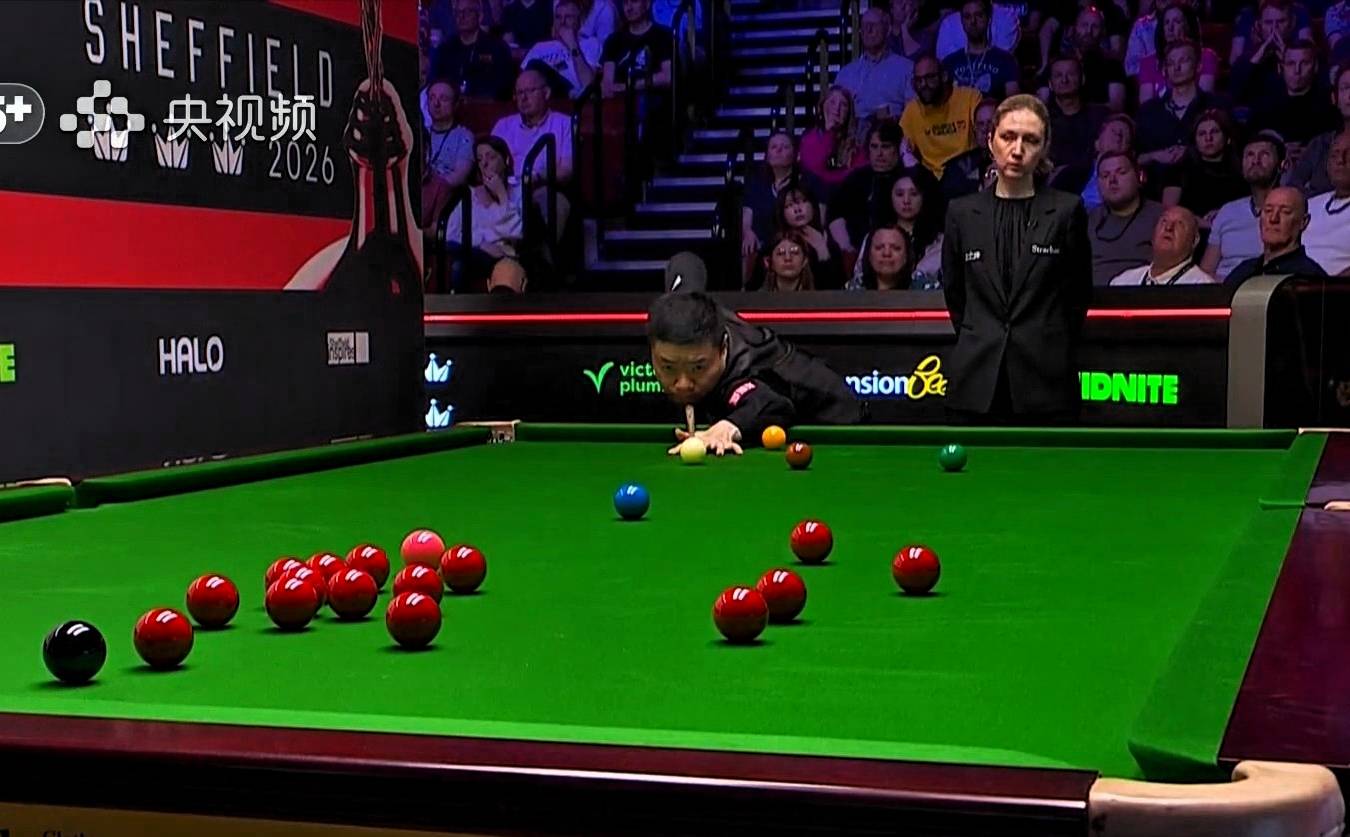 赵心童9-7丁俊晖！戴维斯一针见血，丁俊晖已经变了