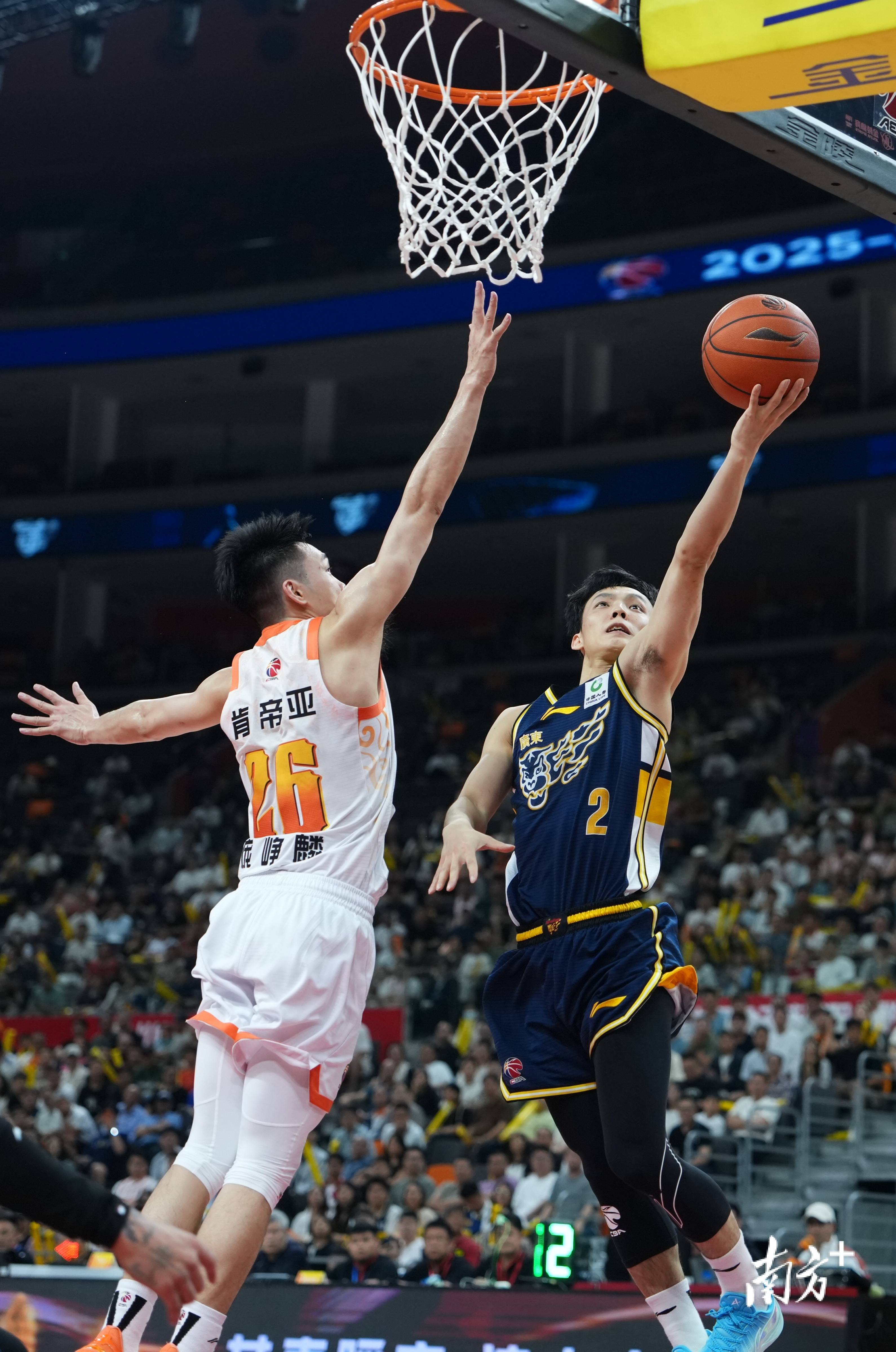 广东宏远主场力克江苏，杜锋呼吁球迷多包容