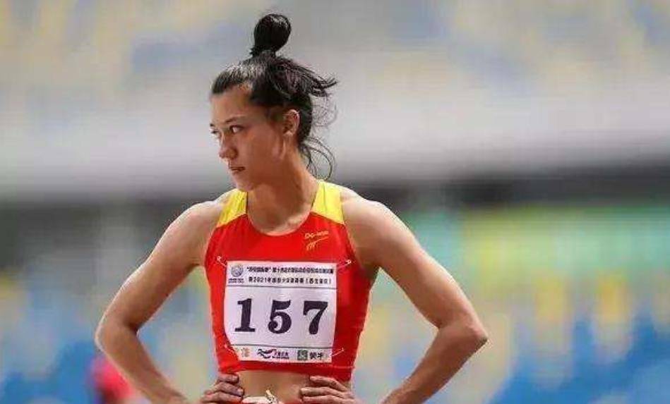 美女选手郑妮娜力：放弃加拿大国籍，毅然加入中国，称自己不后悔